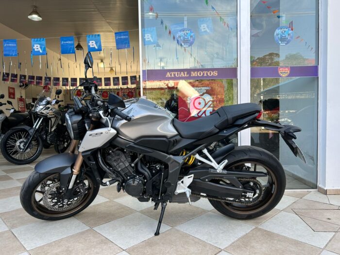 CB 650R ABS 2021 - Imagem 3