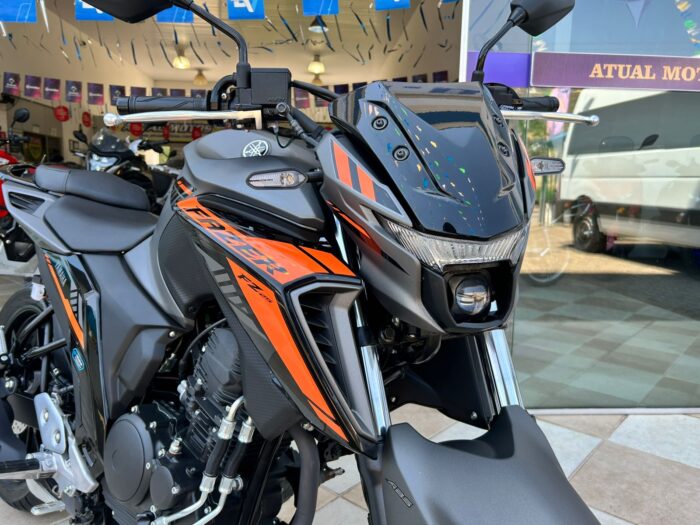 FAZER 250 FLEX 2025